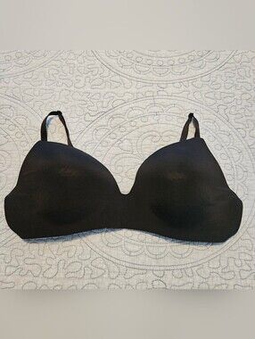 Victoria's Secret Black T-Shirt Bra - Smooth Molded Cups
